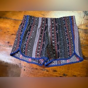 WAI vintage unisex size medium blue tribal print 2 inch inseam